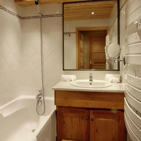 Apartment On Slopes Near Val Thorens Apartment *